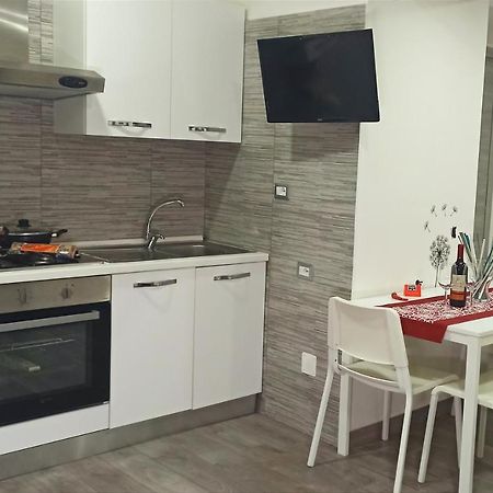 Napoli Pop Chiaia Apartment Luaran gambar