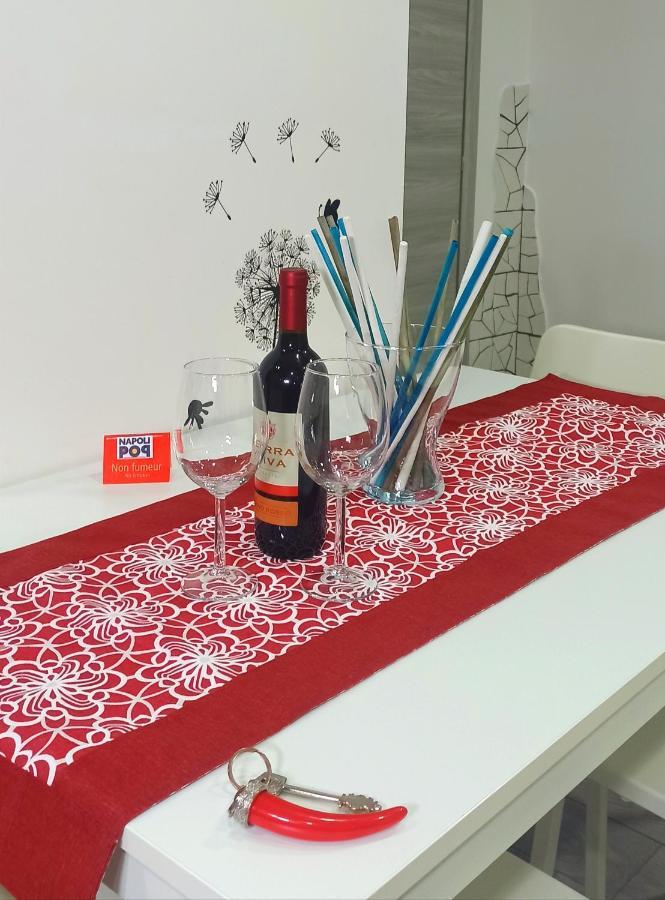 Napoli Pop Chiaia Apartment Luaran gambar