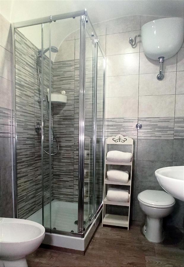 Napoli Pop Chiaia Apartment Luaran gambar