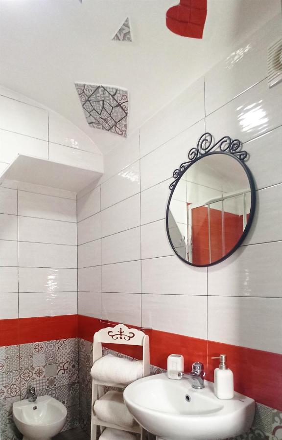Napoli Pop Chiaia Apartment Luaran gambar
