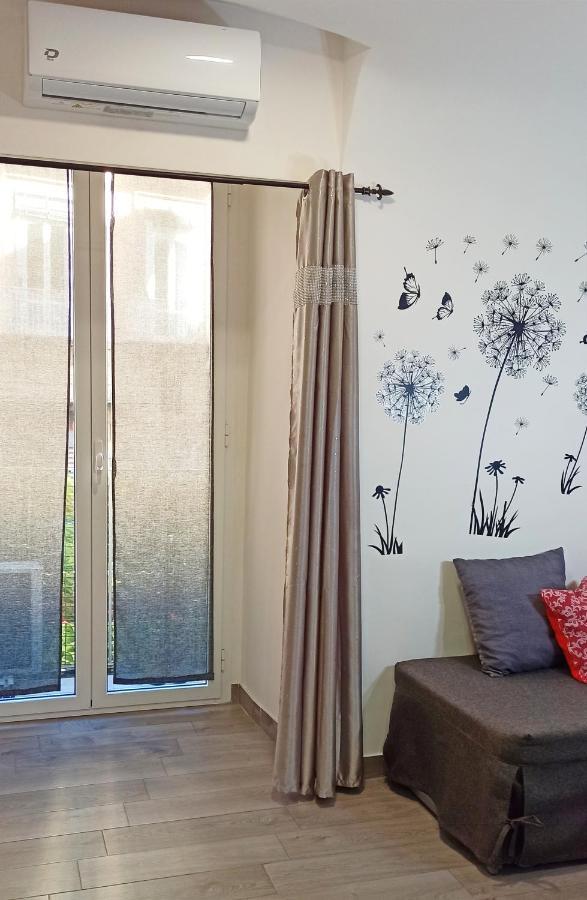 Napoli Pop Chiaia Apartment Luaran gambar