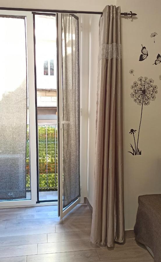 Napoli Pop Chiaia Apartment Luaran gambar