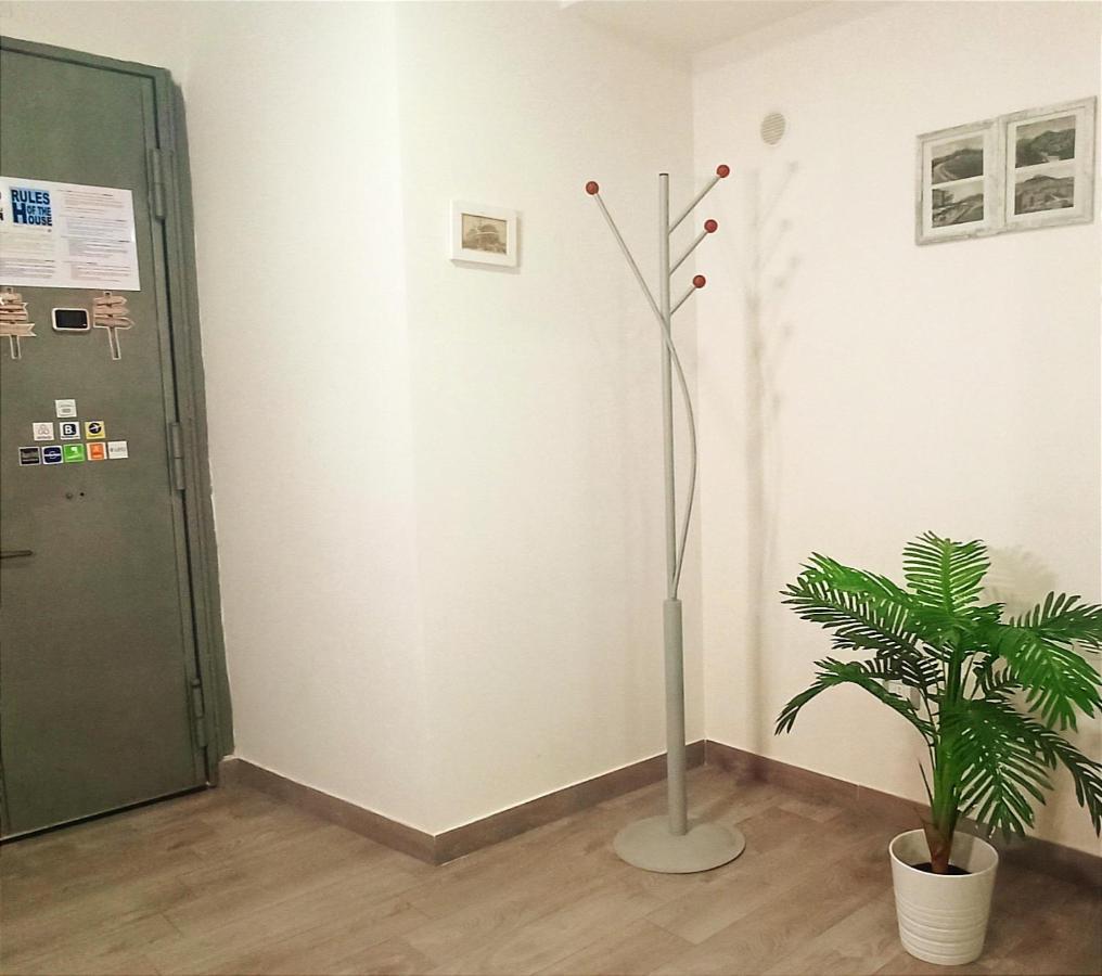 Napoli Pop Chiaia Apartment Luaran gambar